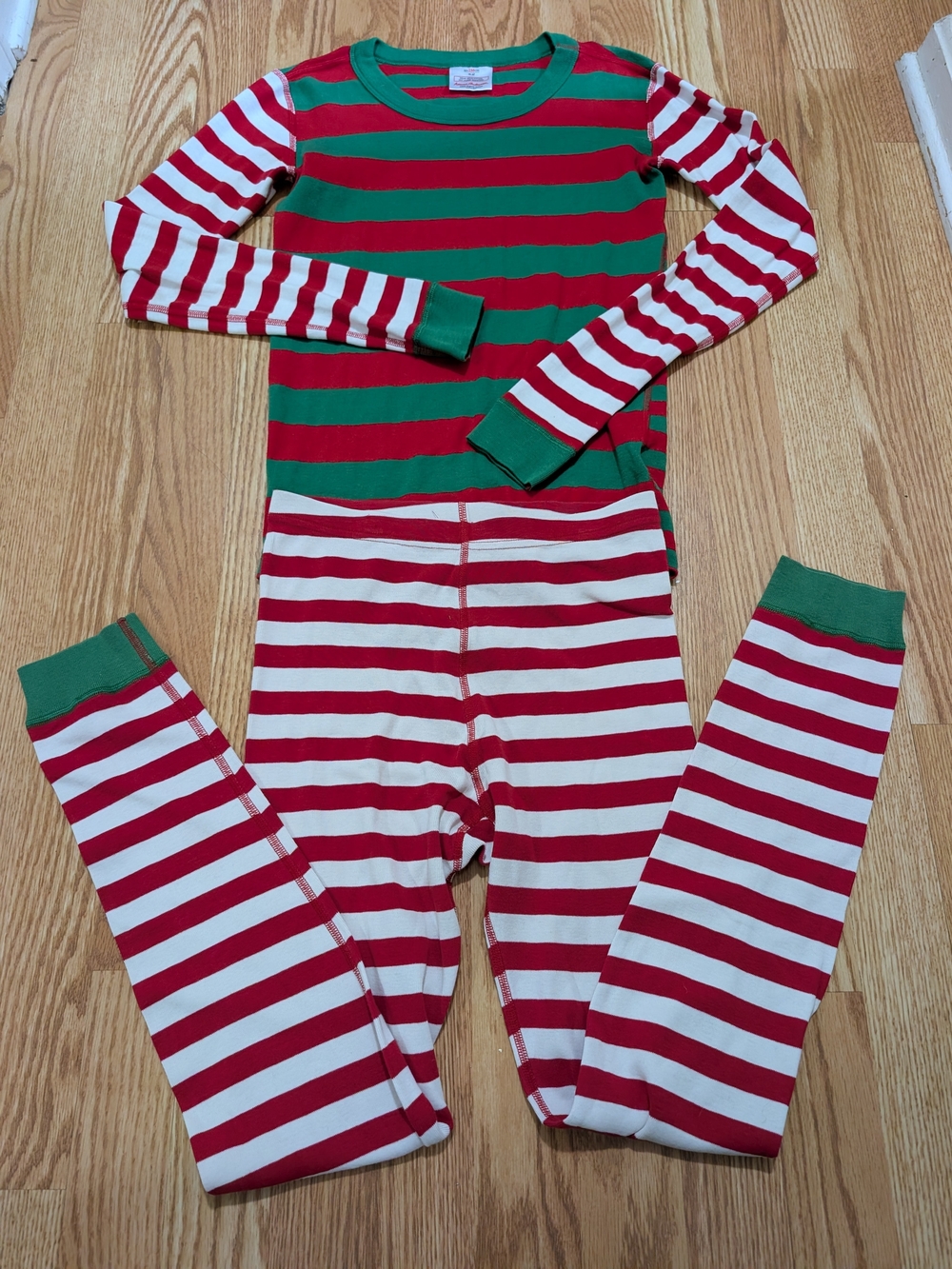 Hanna Andersson Pajamas Mix It Up Holiday Stripe Green & Red 150 12